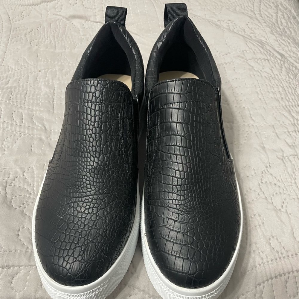 Lulus slip ons